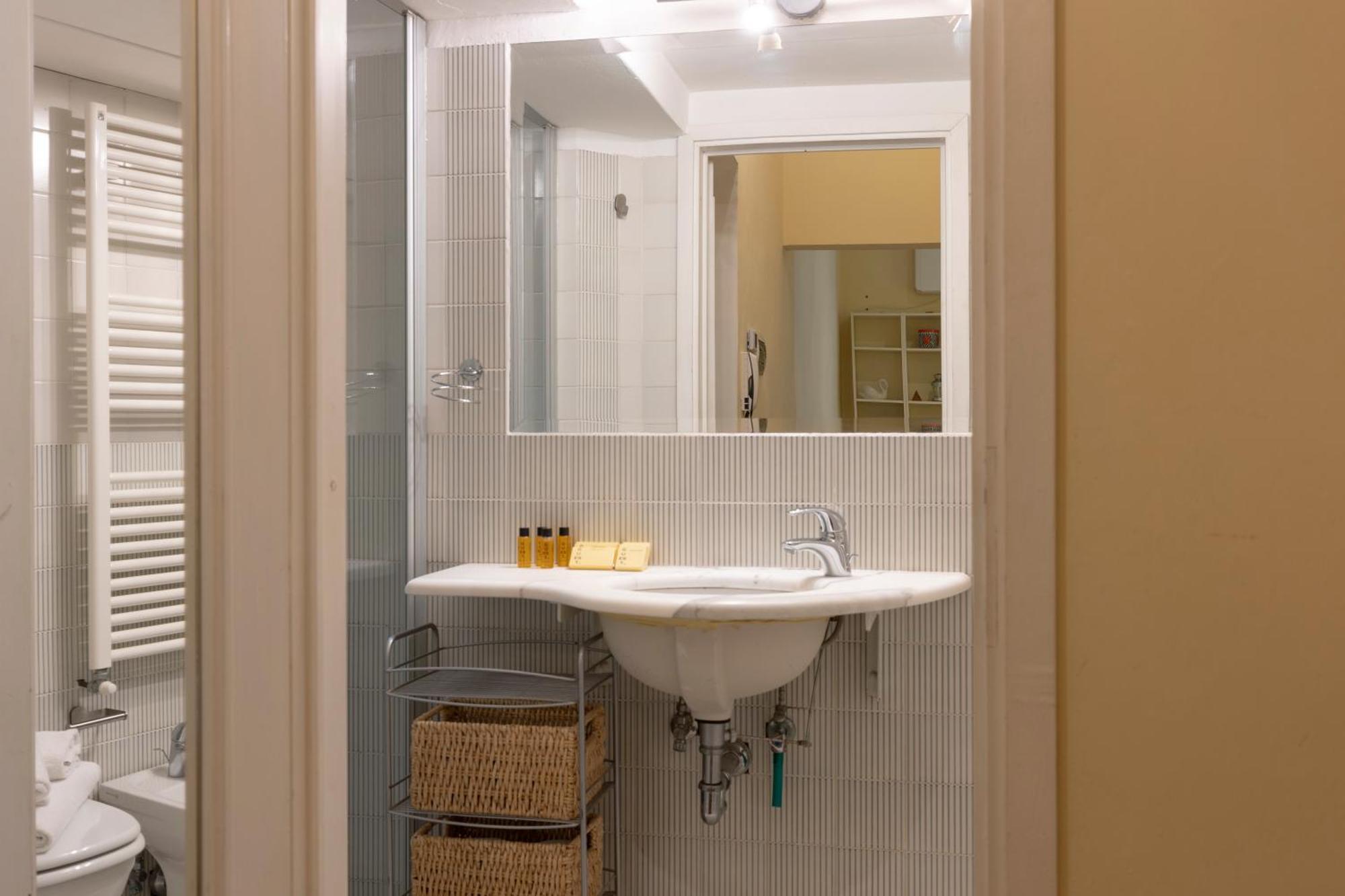 Sweet San Frediano Apartment Florencia Exterior foto