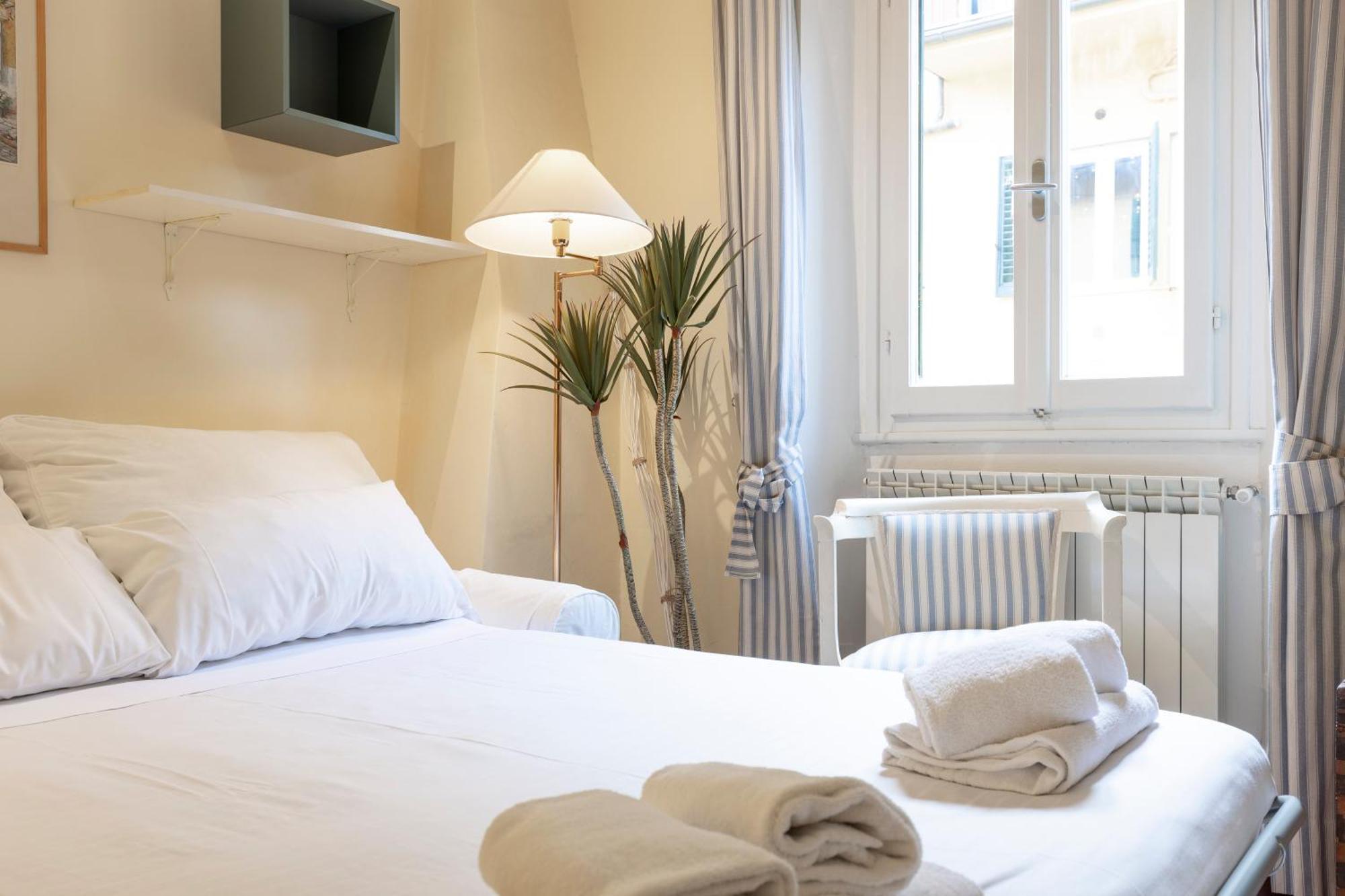 Sweet San Frediano Apartment Florencia Exterior foto